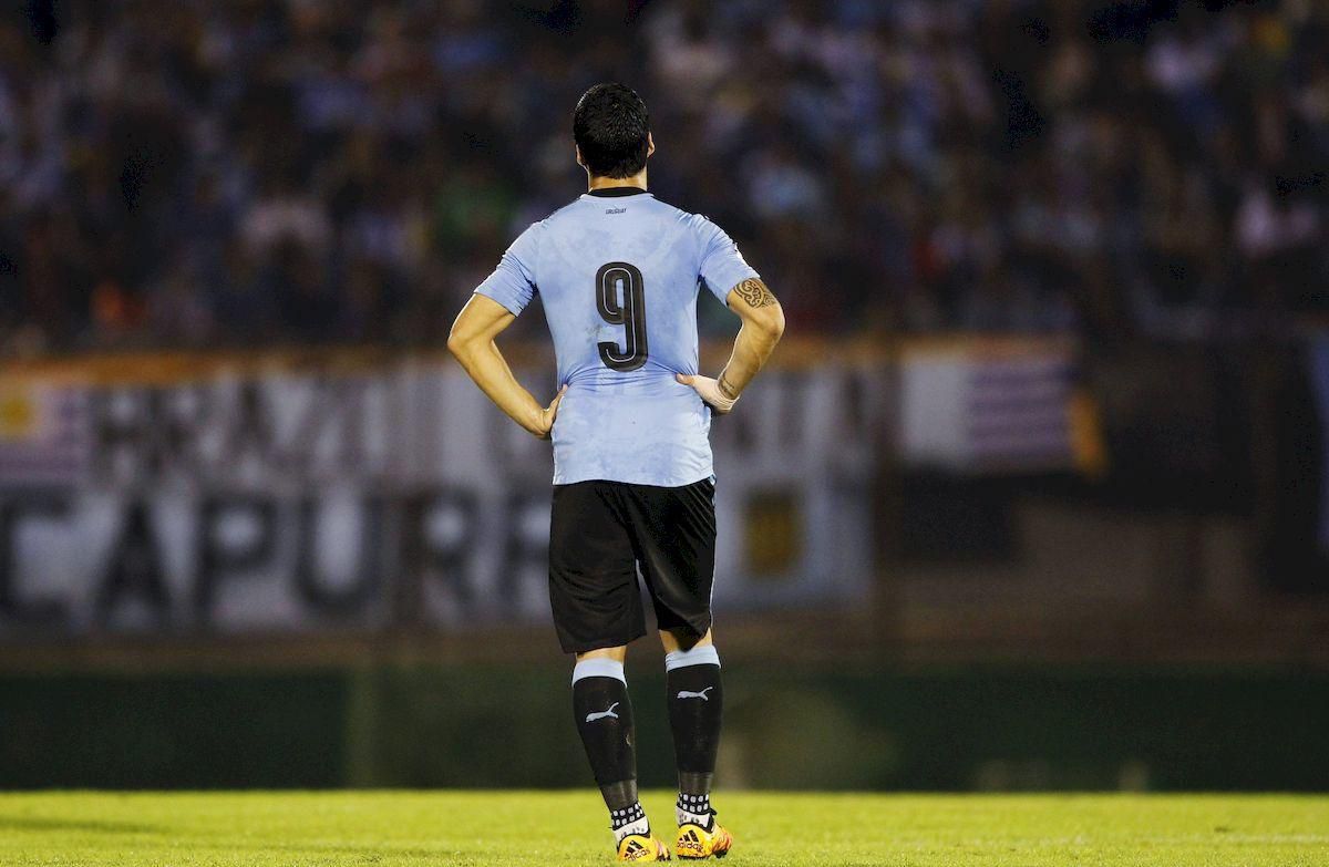 Luis Suarez Uruguaj apr16 Reuters
