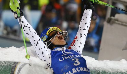 Parádna sezóna pokračuje, Velez-Zuzulová vyhrala nočný slalom