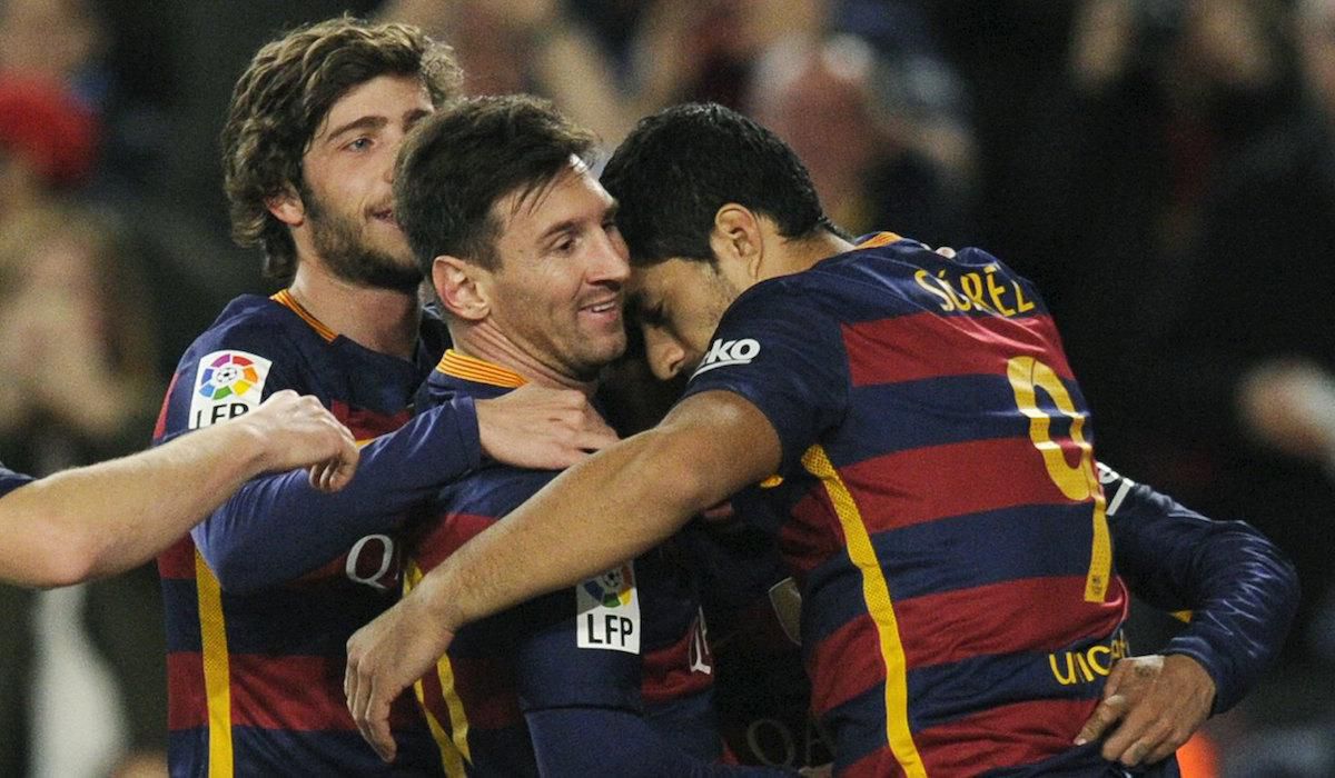 Sergi Roberto, Lionel Messi, Luis Suarez, FC Barcelona, radost, pokope, Dec2015