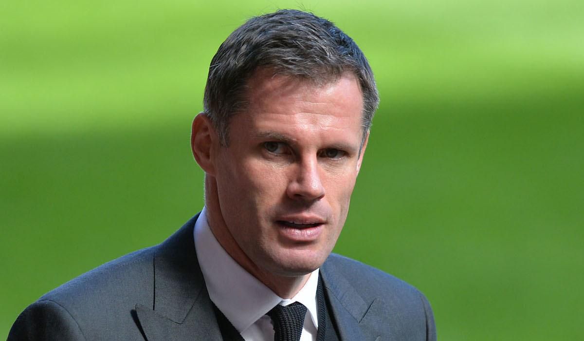 Jamie Carragher, legenda, FC Liverpool, zelena trava na pozadi, Jan2016