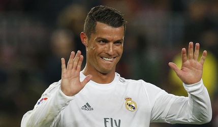 Video: Ronaldo hrdinom na Camp Nou, oslabený Real vyhral nad Barcou