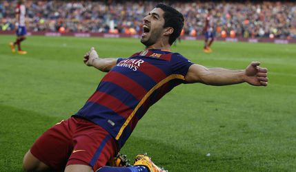 Video: Nervózny šláger rozhodol Suárez, Atletico dohrávalo v deviatich