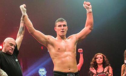 Video: Slovenský kickboxer Tomáš Možný debutoval medzi elitou