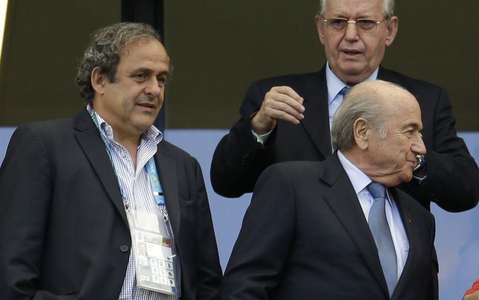 Zakázané dary, konflikt záujmov. Platini a Blatter na doživotie?