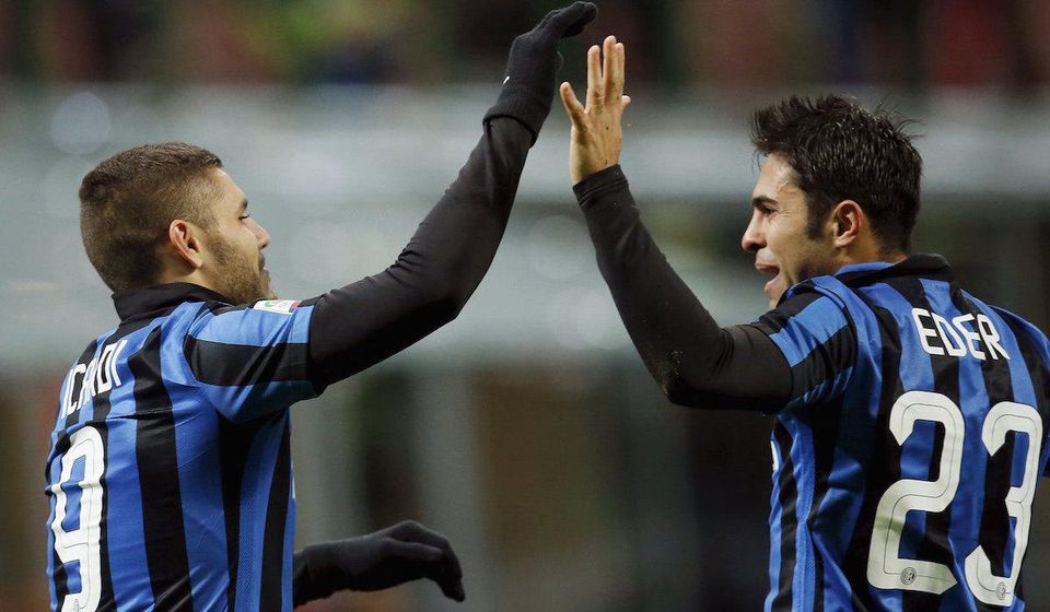 Inter Milano Mauro Icardi Eder hraci radost gol feb16