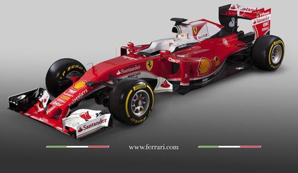 Ferrari ukázalo novú zbraň, lakovaním sa vracia do éry Nikiho Laudu