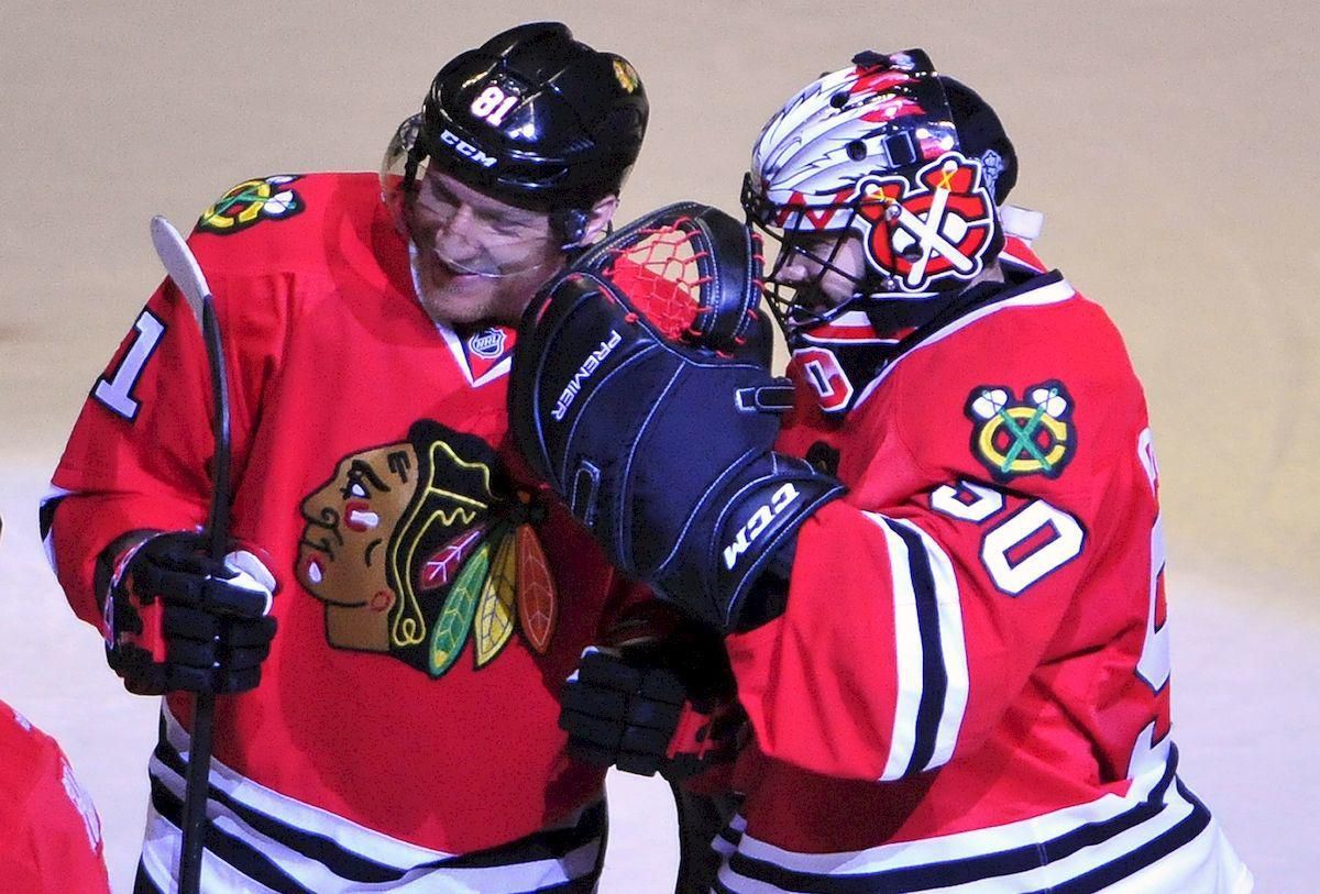 Chicago Blackhawks Marian Hossa Corey Crawford jan16 Reuters