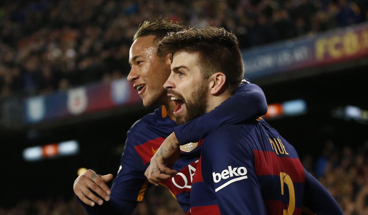 Gerard Pique, Neymar, Barcelona, gol, radost, feb16