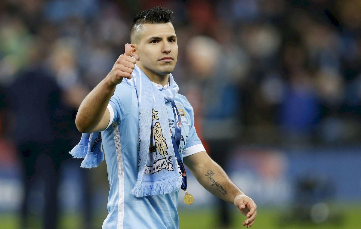 Sergio Aguero Manchester City Ligovy pohar oslava mar16 Reuters