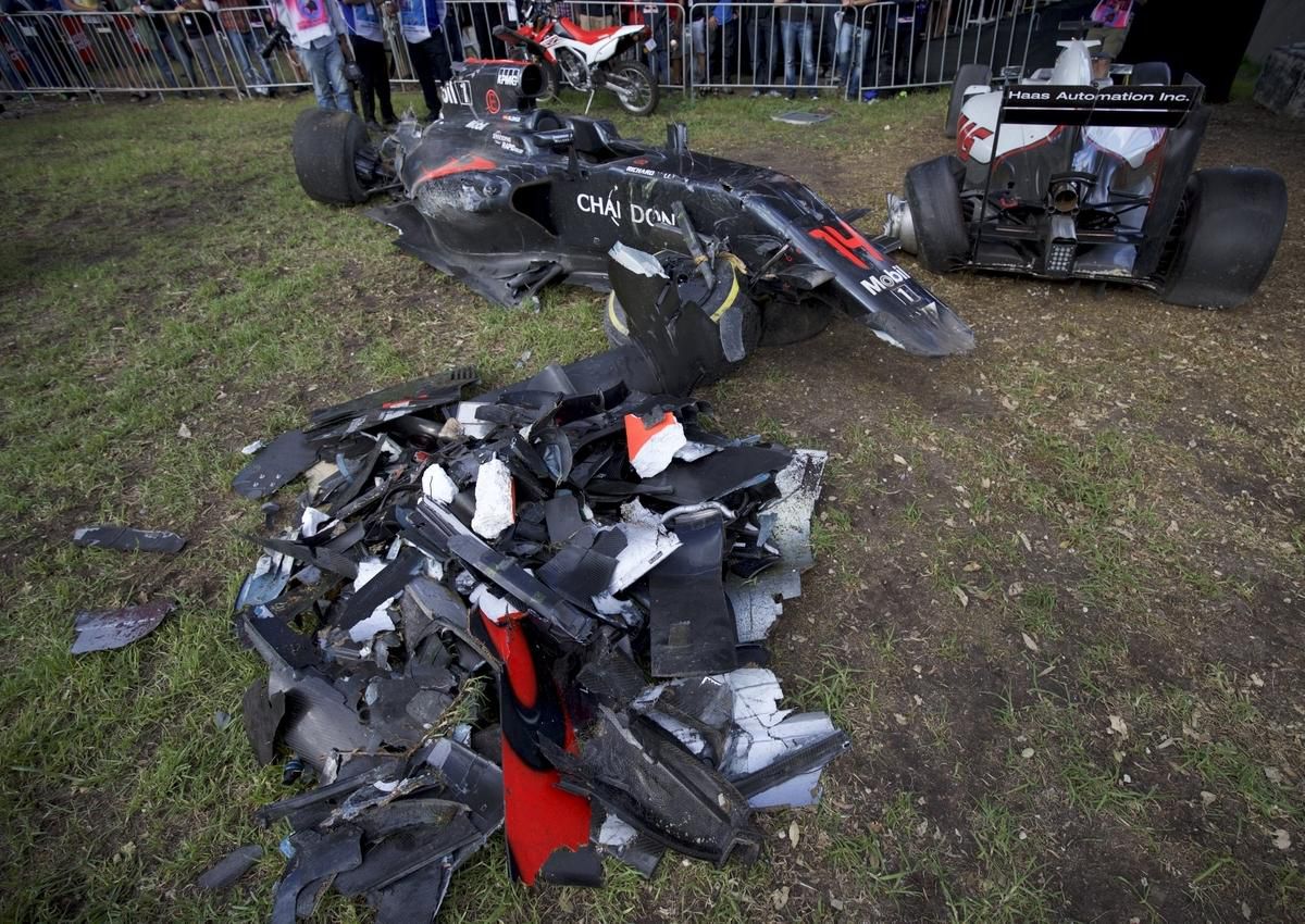 Fernando Alonso, McLaren, tazka havaria, Velka cena Australie, foto1, Mar2016