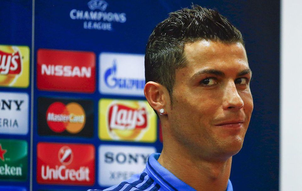 Cristiano Ronaldo Real Madrid tlacovka feb16 Reuters