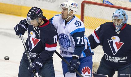 Video: Vyšachovanie obrany Slovana druhým najkrajším gólom KHL
