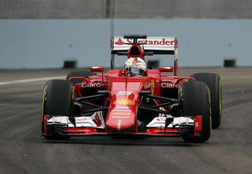 VC Singapuru: Vettel najrýchlejší v poslednom voľnom tréningu