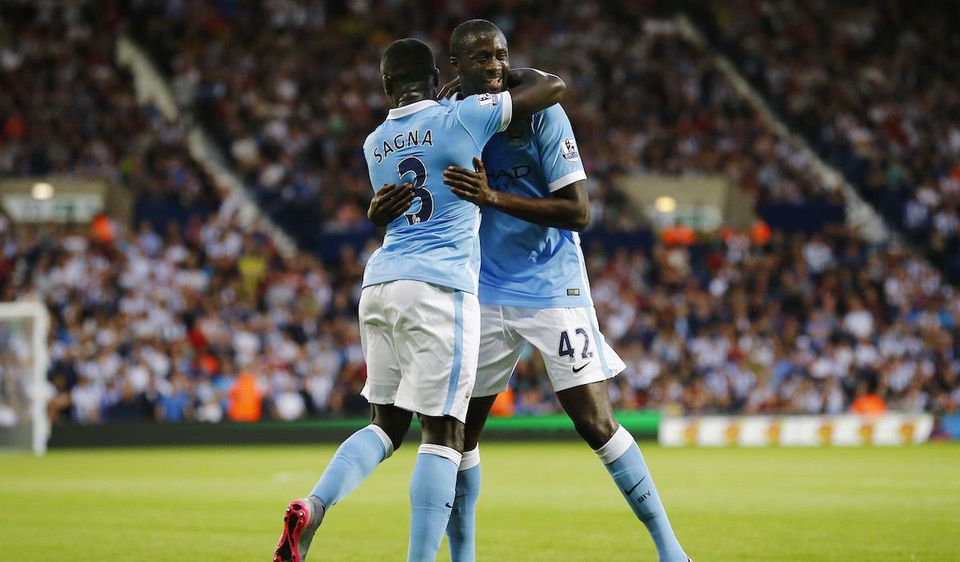 Video: Manchester City vstúpil do sezóny výhrou, hrdinom Yaya Toure