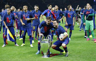 Barcelona vládne futbalu, Suaréz prehrýzol Barcu k trofeji
