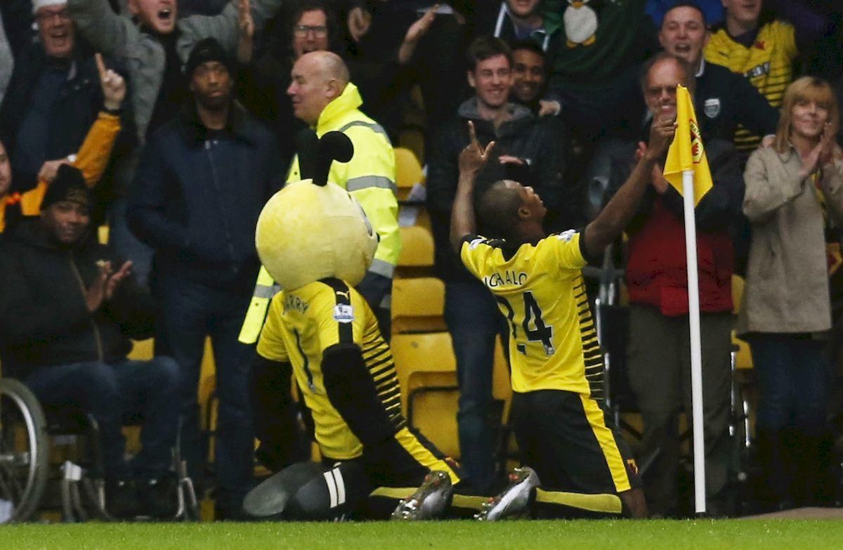 watford_odion_ighalo_maskot_watford_dec15_reuters