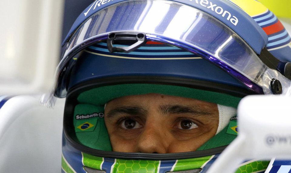 Massa vyhral upršaný voľný tréning v Soči, nafta na trati