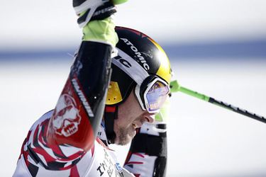 Lyžovanie-SP: Hirscher vyhral obrovský slalom, je novým lídrom
