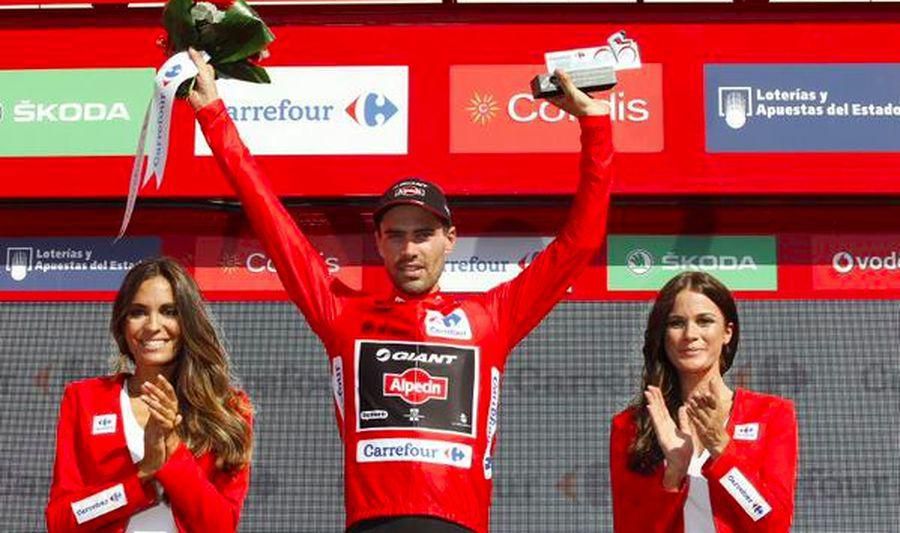 Vuelta: Dumoulin predbehol Froomea a obliekol si červený dres