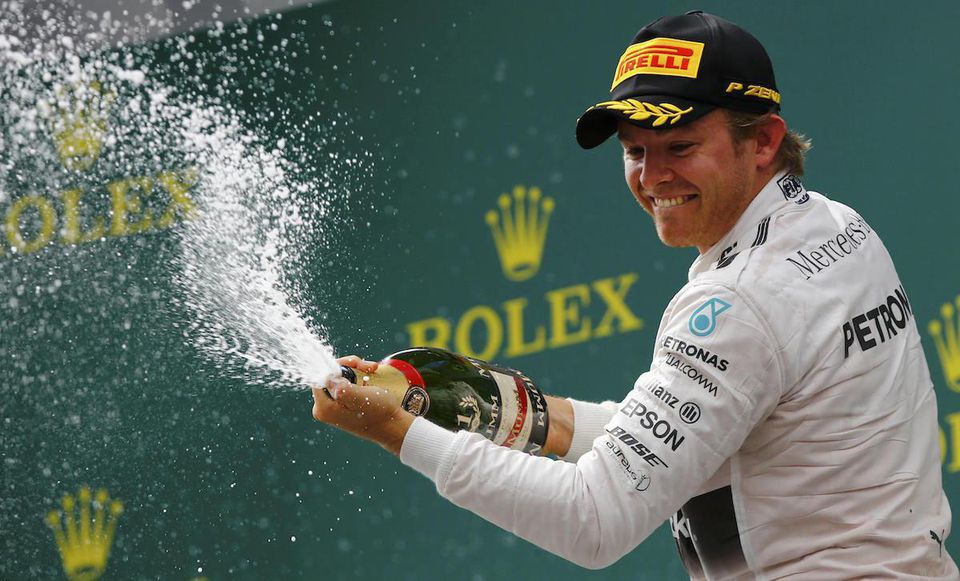 Nico Rosberg môže oslavovať, stal sa prvýkrát otcom