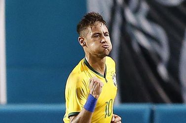 Video: Neymar prijal ospravedlnenie a objal Zúňigu