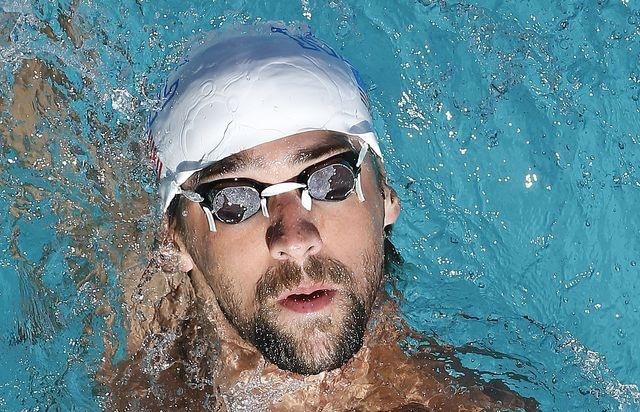 Michael Phelps plavanie ilustracka foto