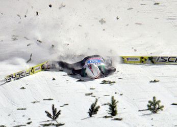 Skoky na lyžiach-SP: Ammann po páde zostáva v nemocnici na pozorovaní