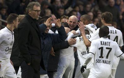 Video: Saint-Germain neudržal vedenie 2:0, Lyon ostáva prvý