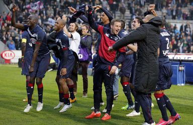 Video: Bordeaux porazilo Marseille a doťahuje sa na špicu