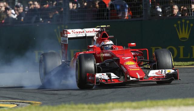 Vettel vypálil rybník Mercedesom