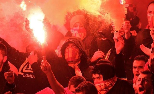 Galatasaray fanusikovia pyro dec12 reuters