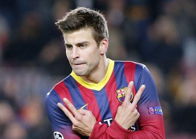 Gerard Pique Barcelona foto ilustracka