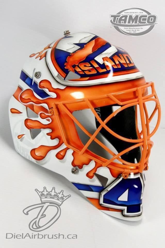 Jaro Halak maska c4 foto twitter NY Islanders dielairbrush ca