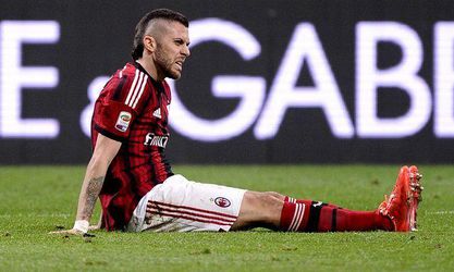 Video: Zaujímavá remíza AC Miláno, dve penalty a vlastný gól
