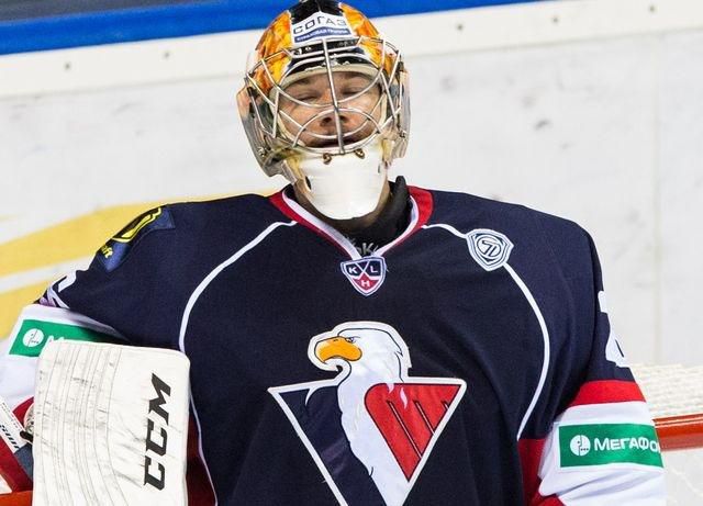 Johan Backlund HC Slovan branka foto ilustracka KHL