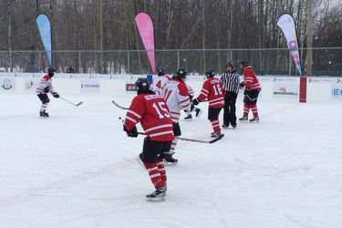 Video: Nekonečný hokejový zápas v Kanade skončil 2160:2060