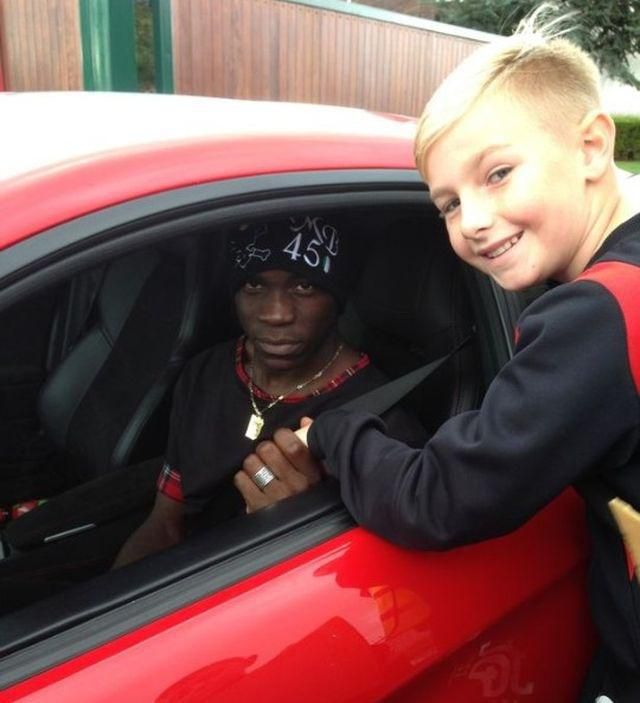 Balotelli mario maly jacko fotka okt14 liverpoolecho.co.uk