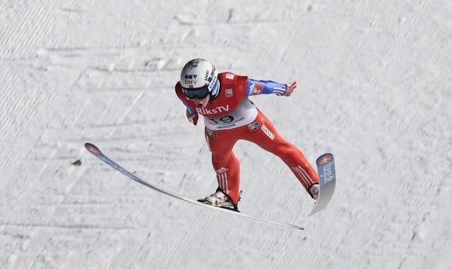 Skoky na lyžiach-SP: Neskutočné, svetový rekord vydržal deň!