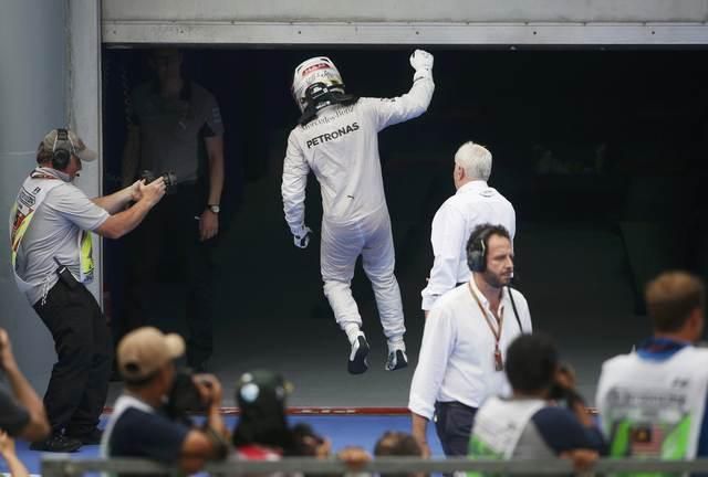 Hamilton aka tika gymnastika malajzia reuters