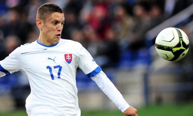 Karol meszaros slovensko21 s loptou tasr