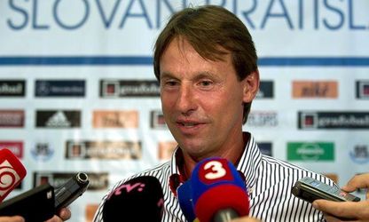 Novým trénerom Slovana Bratislava je František Straka