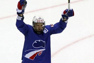 Video: Tento Francúz si na hokejových MS robí meno ako hrom