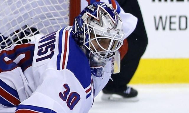 Henrik lundqvist rangers apr2014 sita