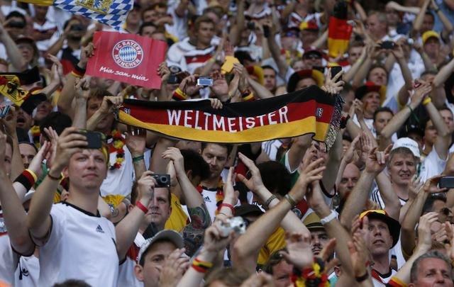 Nemecko fans salik ms2014 jun14 reuters