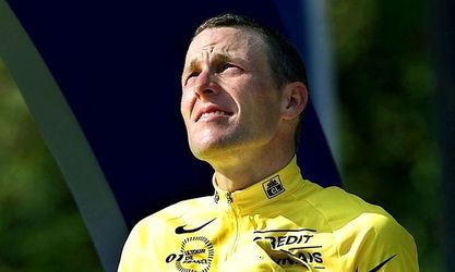 Sunday Times chce od Armstronga vyše 1,5 milióna USD