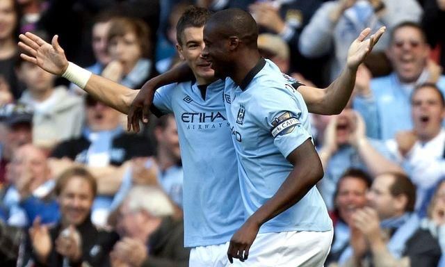 Kolarov a yaya toure man city vs sunderland okt2012