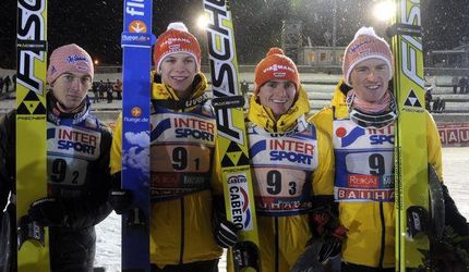 Skoky na lyžiach-SP: Súťaž tímov v Kuusame pre Nemecko