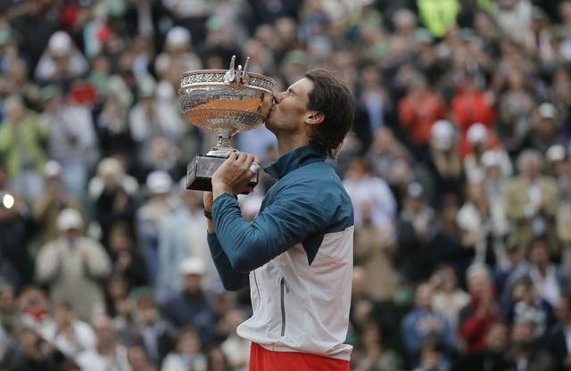 Rafael Nadal foto RG tenis titul trofej