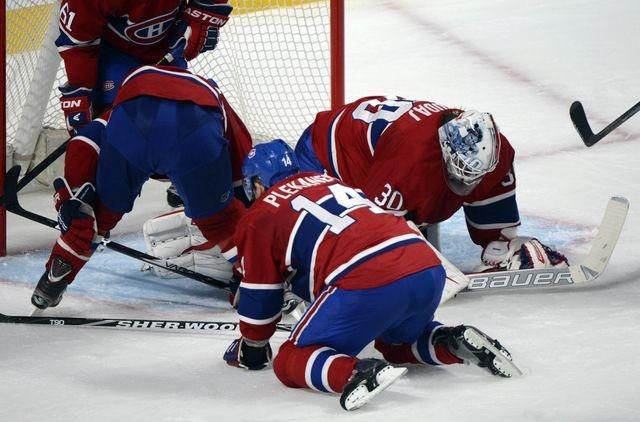 Peter Budaj playoff8 koniec foto