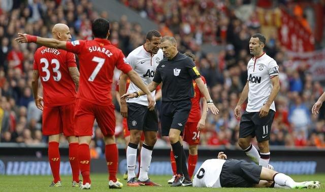 Liverpool derby manutd cervena shelvey sep12 reuters